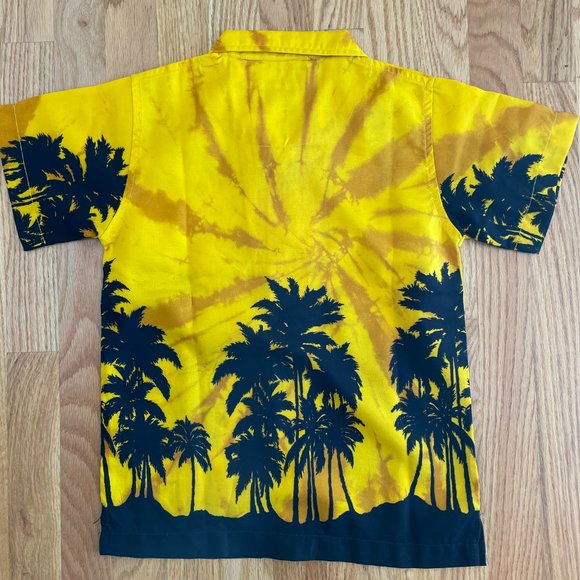 BOYS HAWAIIAN SHIRT NO BOUNDARIES BUTTON UP YELLOW BLACK PALM TREES SIZE 6/7 - Picture 3 of 6